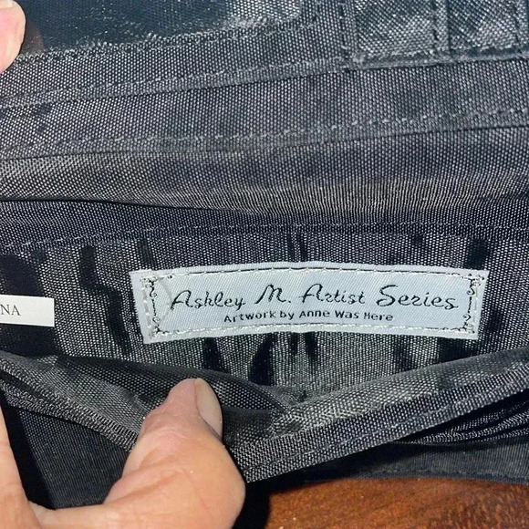 Ashley M artist series wallet - Picture 6 of 6